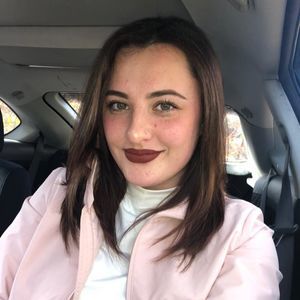 Meet your Posher, Abigail